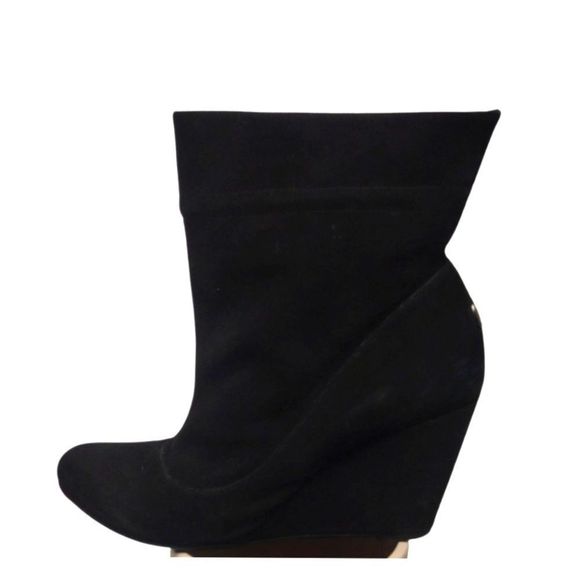 BCBGENERATION Black Suede Booties Size 7.5 - Picture 2 of 5